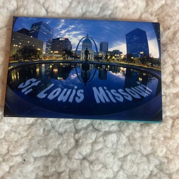 St. Louis, Missouri magnet - Picture 2 of 3